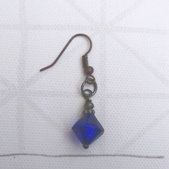Handmade glass bead earrings - Picture 3 of 3